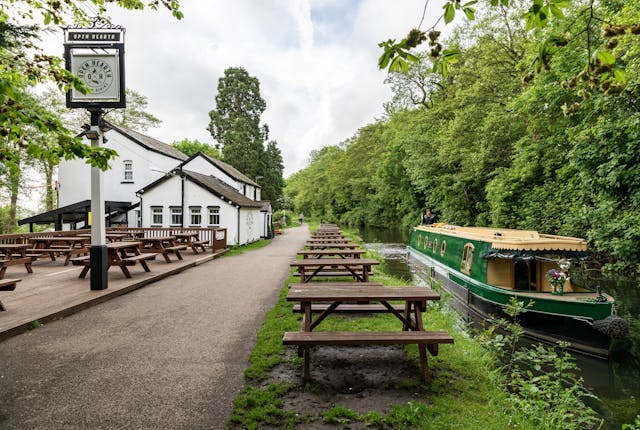 The best pub spots on the Mon & Brec Canal