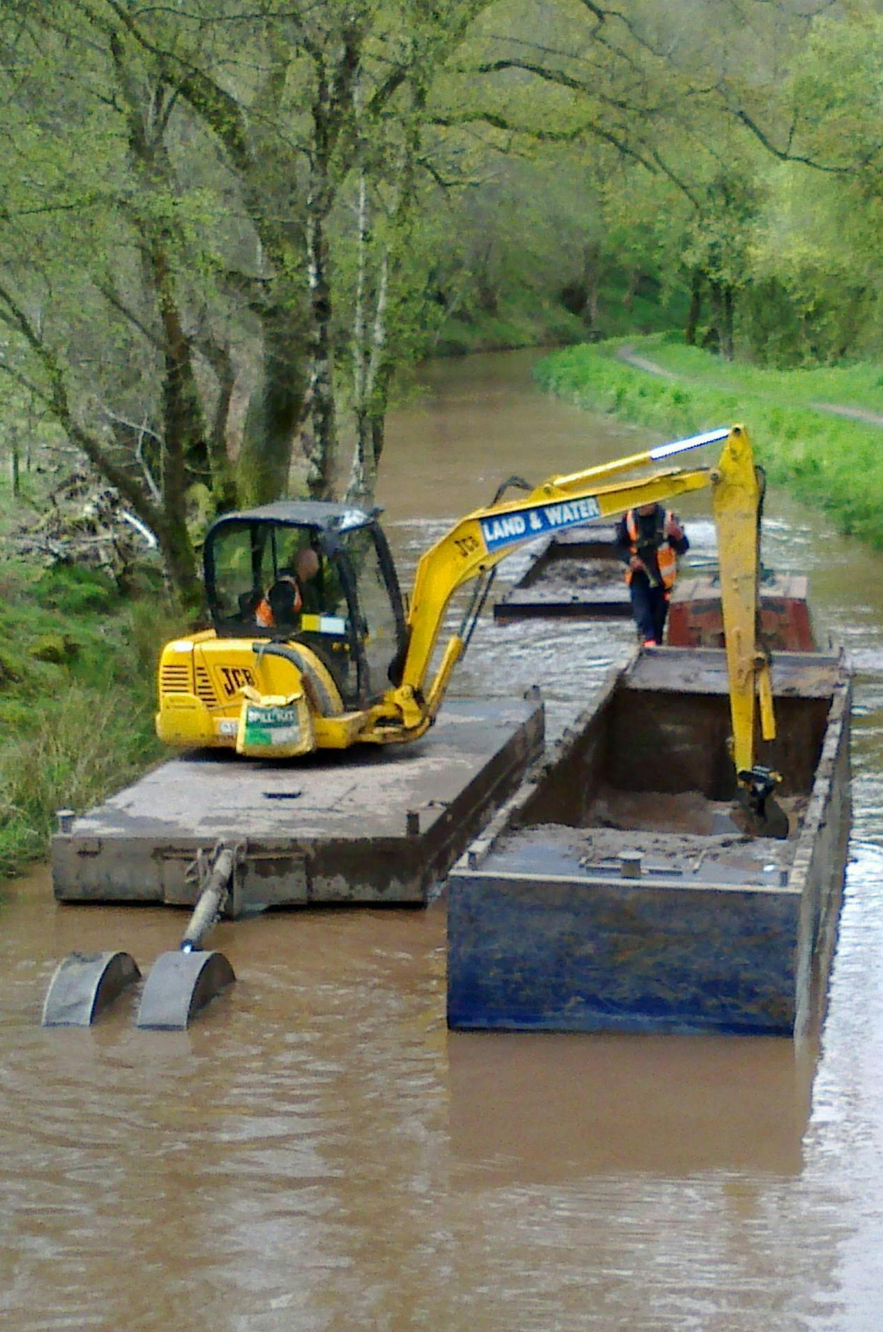 Canal & River Trust promotes traditional skills and dredges up some interesting finds